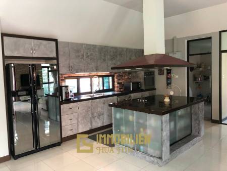 1,124 metro cuadrado 5 ` Casa de Venta