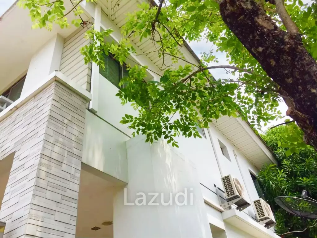 3 Bed 3 Bath 536 SQ.M Perfect Masterpiece Rama 9