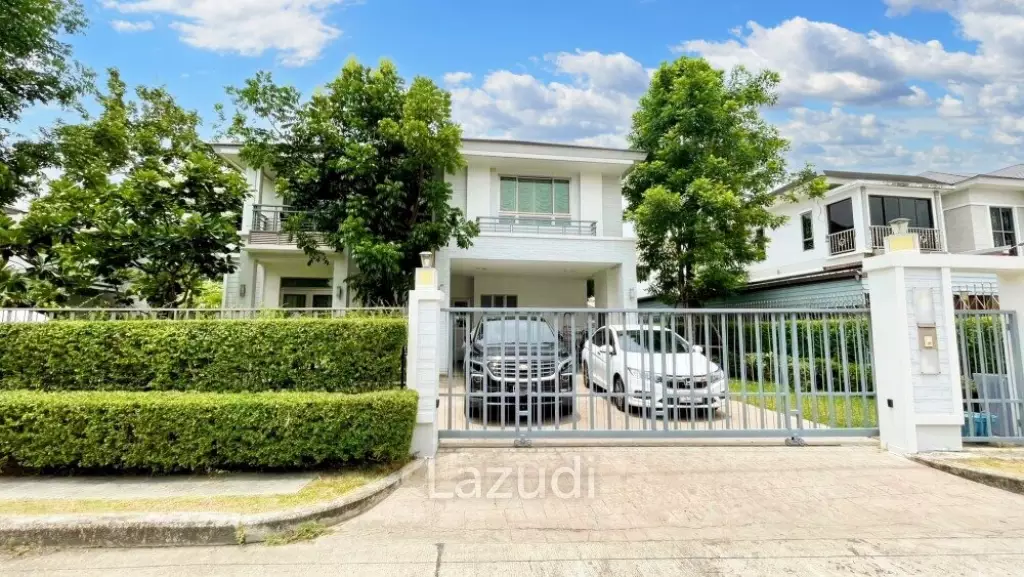 3 Bed 3 Bath 536 SQ.M Perfect Masterpiece Rama 9