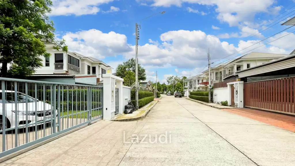 3 Bed 3 Bath 536 SQ.M Perfect Masterpiece Rama 9