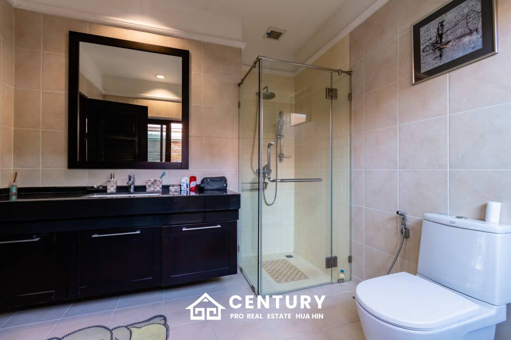 424 Sqm 3 Bed 2 Bath Villa For Sale