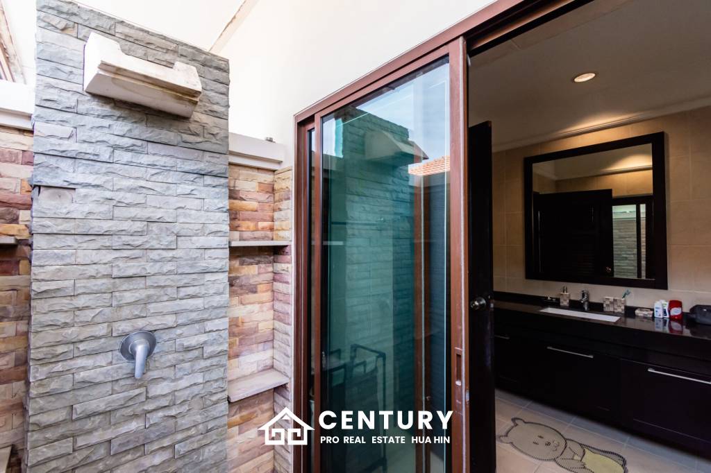 424 Sqm 3 Bed 2 Bath Villa For Sale