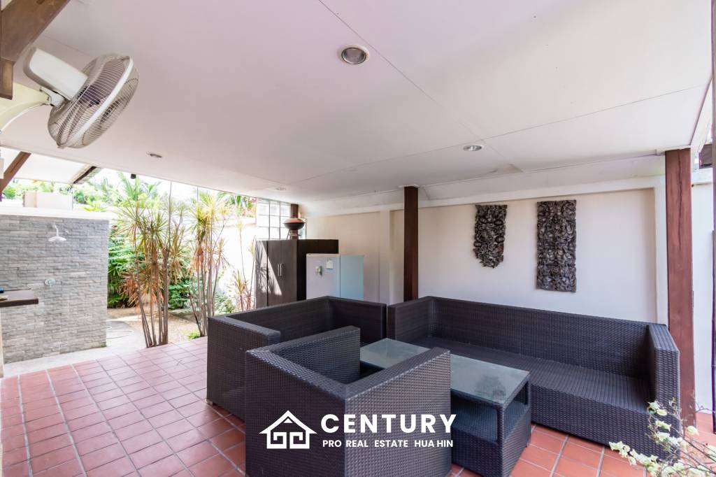 424 Sqm 3 Bed 2 Bath Villa For Sale