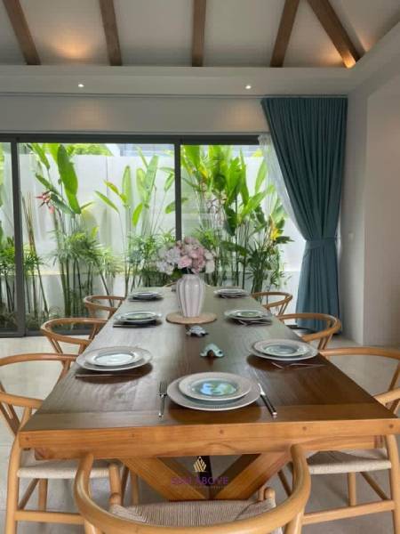 3 Bed 4 Bath Villa For Rent In Pasak Phuket