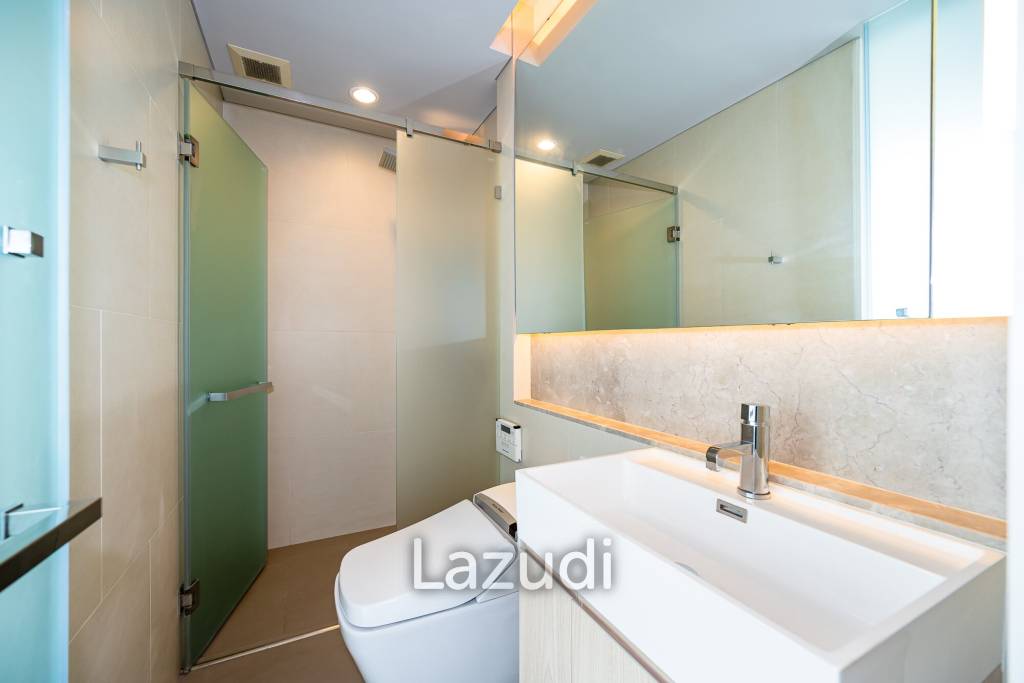 2 Bed 2 Bath 55 SQ.M The Lumpini 24