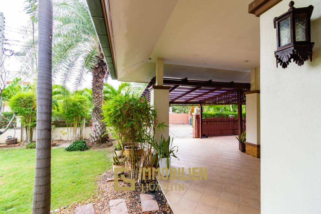 EMERALD RESORT :  3 Bed Pool Villa