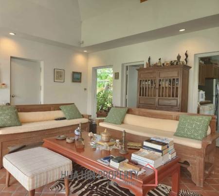CONDO PALM HILL  : 2 bed groundfloor golf condo