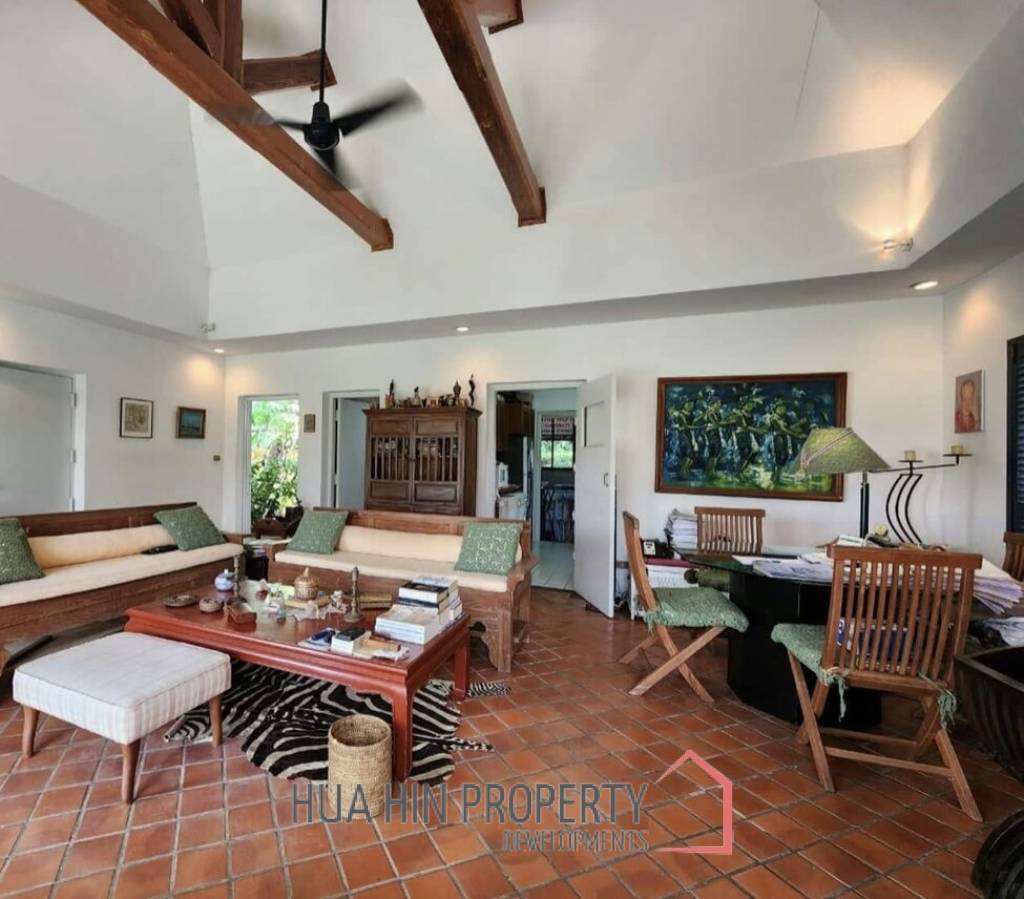 CONDO PALM HILL  : 2 bed groundfloor golf condo