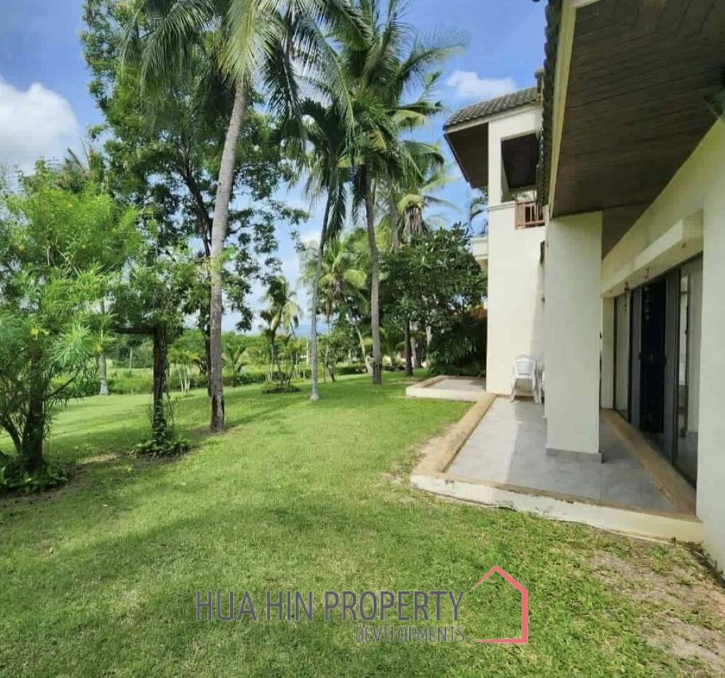 CONDO PALM HILL  : 2 bed groundfloor golf condo
