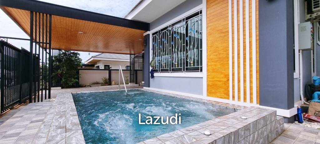 3 Beds 2 Baths 180 SQ.M. Ban Phumsiri