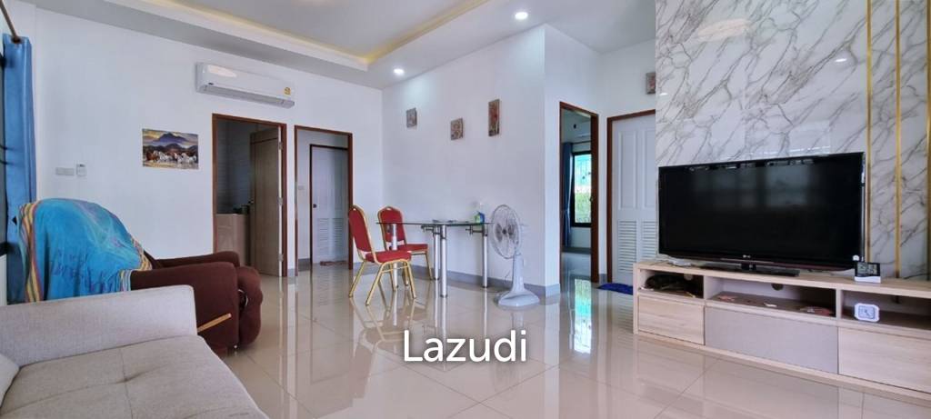 3 Beds 2 Baths 180 SQ.M. Ban Phumsiri