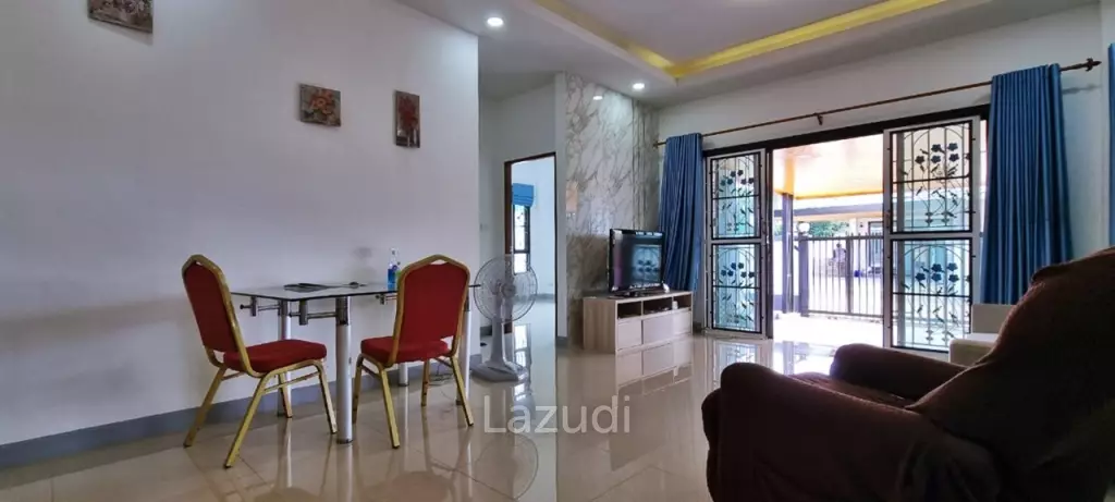 3 Beds 2 Baths 180 SQ.M. Ban Phumsiri