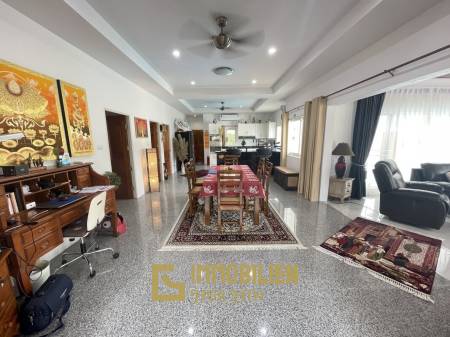 Wararom / Pak Nam Pran: Top-maintained Villa surrounded by beautiful Nature