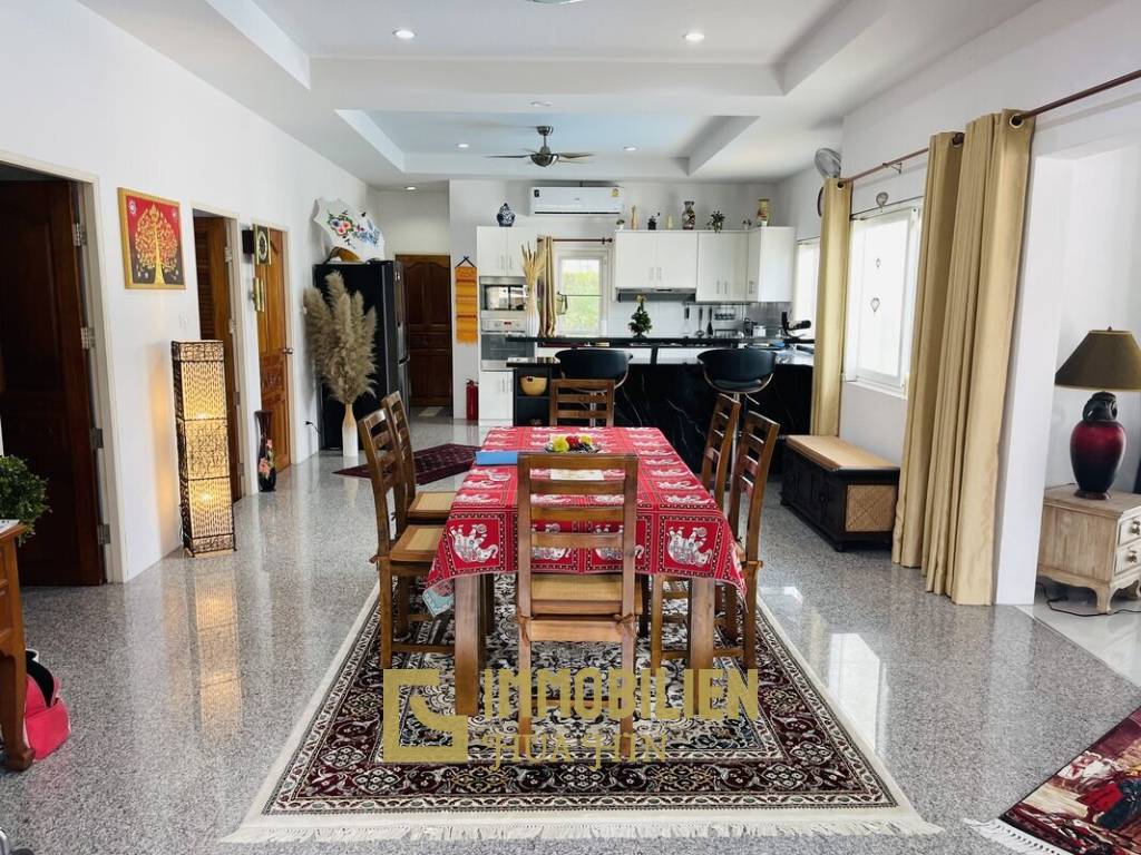 Wararom / Pak Nam Pran: Top-maintained Villa surrounded by beautiful Nature