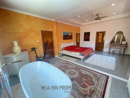 Wararom / Pak Nam Pran: Top-maintained Villa surrounded by beautiful Nature