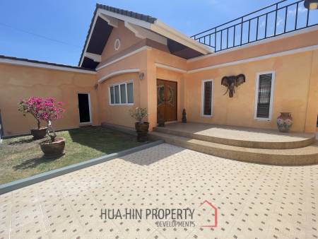 Wararom / Pak Nam Pran: Top-maintained Villa surrounded by beautiful Nature