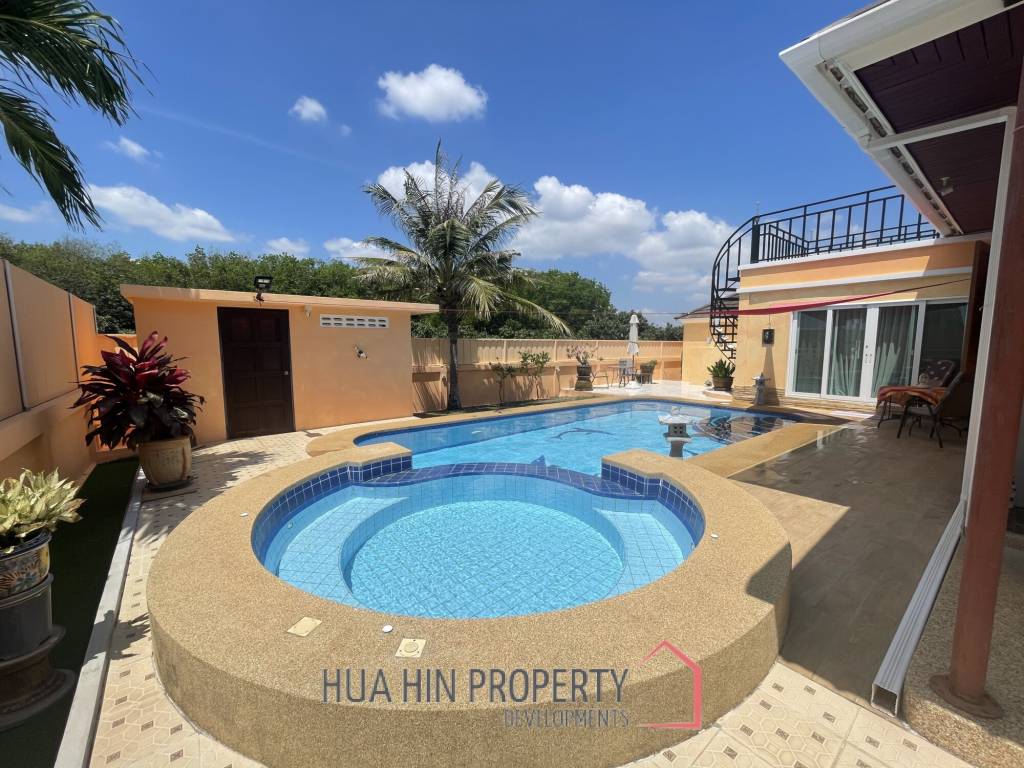 Wararom / Pak Nam Pran: Top-maintained Villa surrounded by beautiful Nature