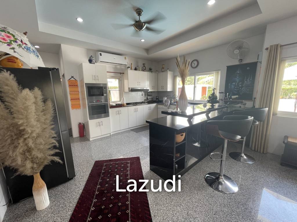 Wararom / Pak Nam Pran: Top-maintained Villa surrounded by beautiful Nature