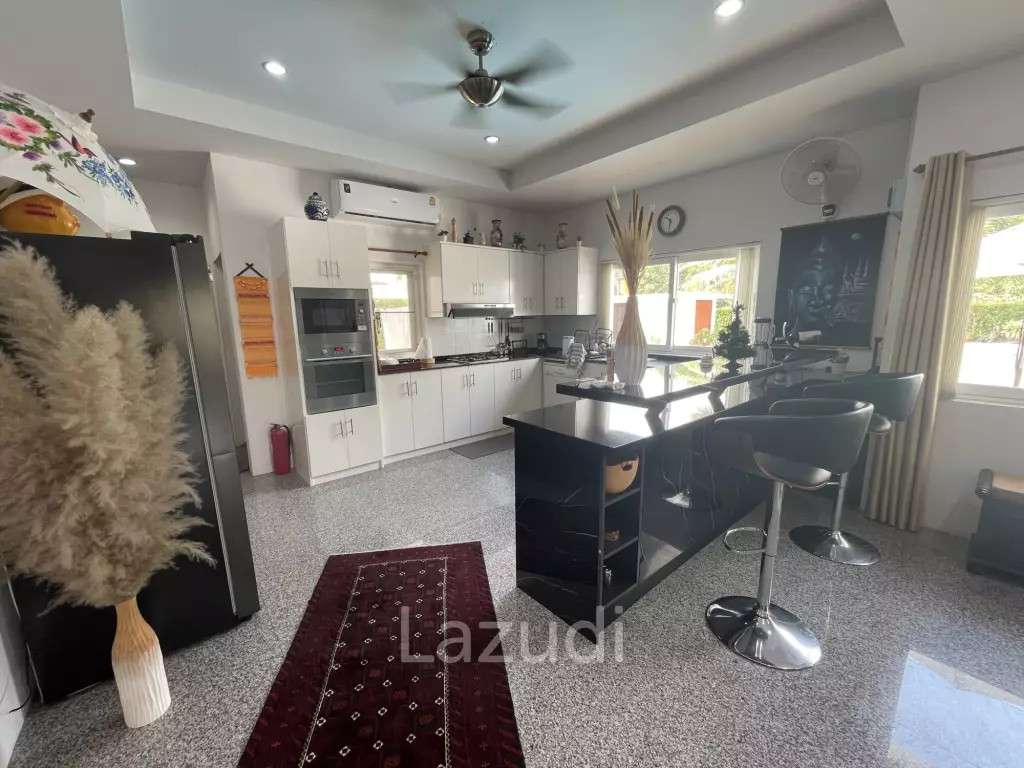 Wararom / Pak Nam Pran: Top-maintained Villa surrounded by beautiful Nature