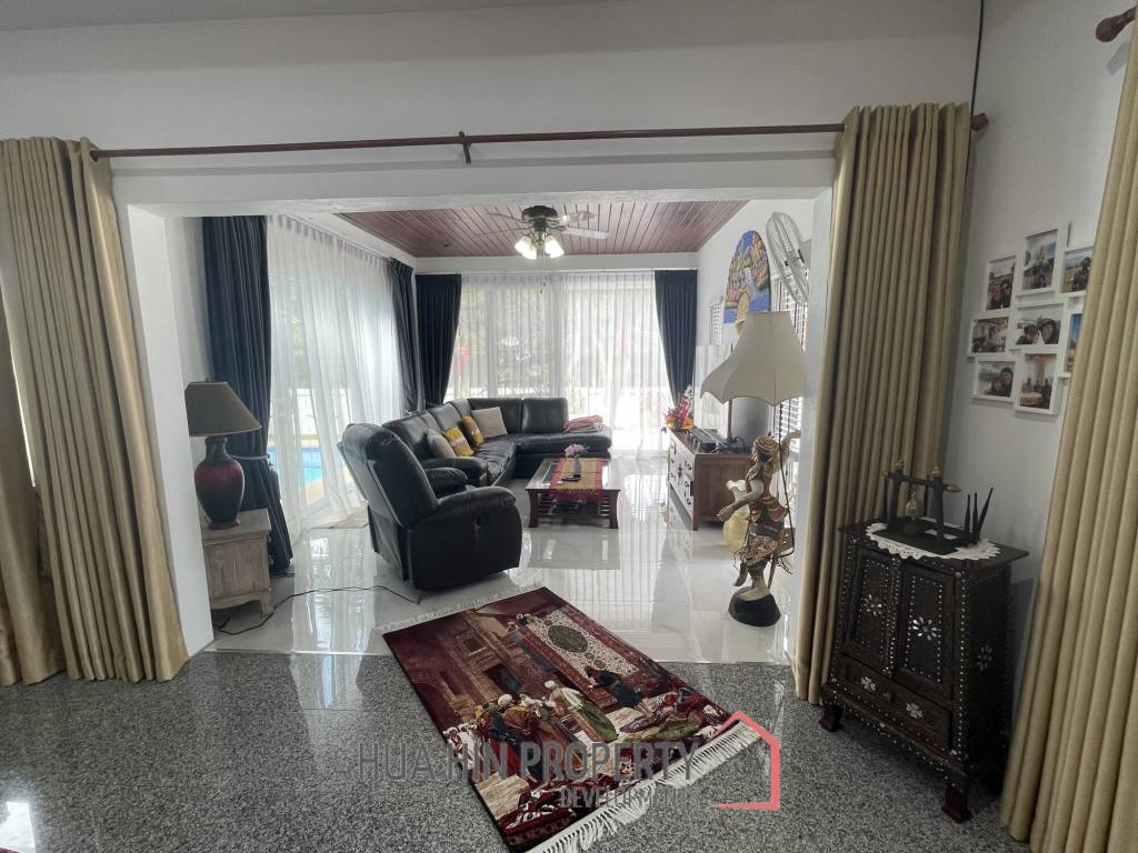 Wararom / Pak Nam Pran: Top-maintained Villa surrounded by beautiful Nature