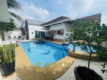 Wararom : 3 Bedroom Villa Surrounded By Beautiful Nature