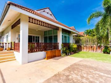 SMART HOUSE VILLAGE 2 : 2 bed beautiful pool villa