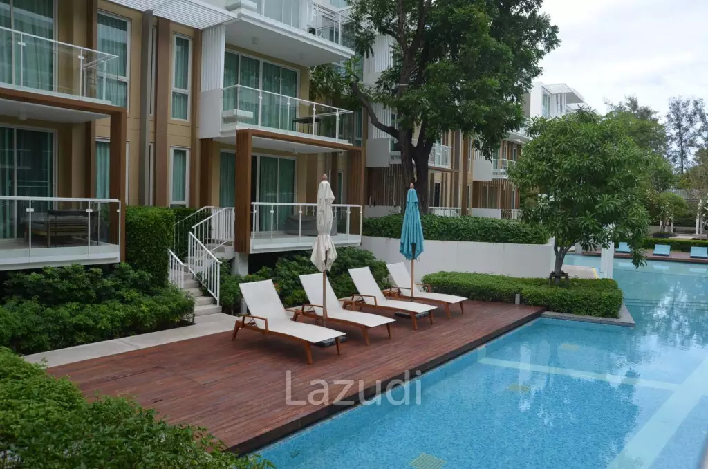 Wan Vayla : 1 Bedroom Pool View Condo
