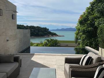 Sea View Duplex Villa with Beach Access