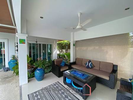 Lovely 3 Bed 3 Bath Private Pool Villa For Sale in Soi 88 with Extra Land