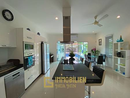 Lovely 3 Bed 3 Bath Private Pool Villa For Sale in Soi 88 with Extra Land