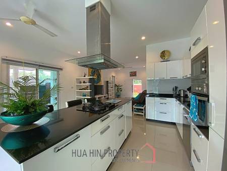 Lovely 3 Bed 3 Bath Private Pool Villa For Sale in Soi 88 with Extra Land