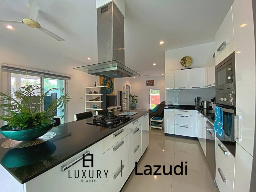 Lovely 3 Bed 3 Bath Private Pool Villa For Sale in Soi 88 with Extra Land