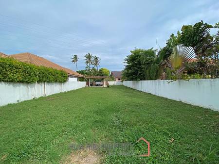 Lovely 3 Bed 3 Bath Private Pool Villa For Sale in Soi 88 with Extra Land