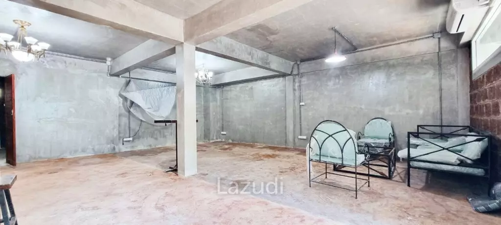 Commercial Building For Rent In Pattaya Tai