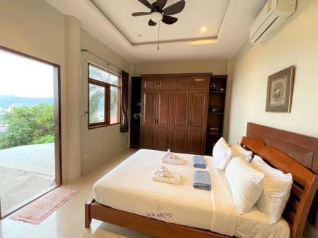 5 Bedroom Luxurious Seaview Villa for Sale