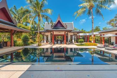 4 Bed Majestic Garden Pool Villa For Sale Near Bangtao Beach