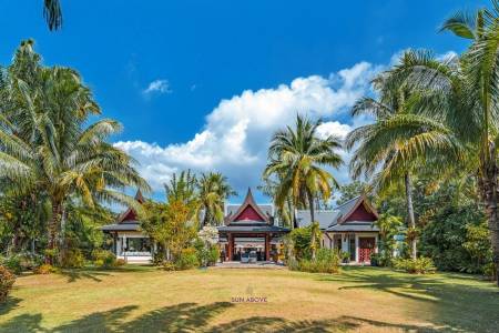 4 Bed Majestic Garden Pool Villa For Sale Near Bangtao Beach