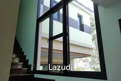 4 Bed 280 SQ.M Chaiyapruek Land and House Park