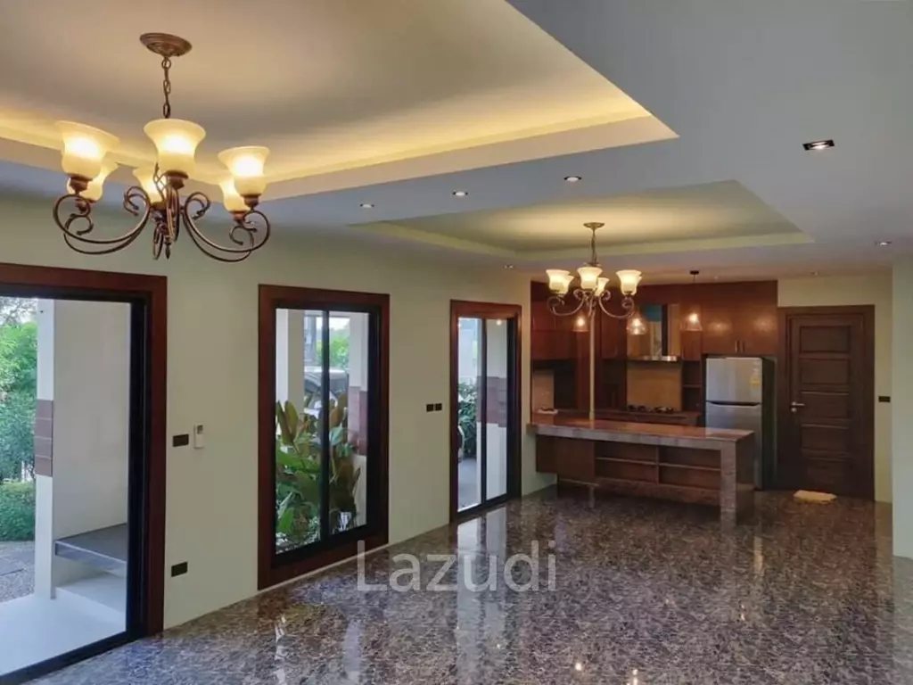 4 Bed 280 SQ.M Chaiyapruek Land and House Park