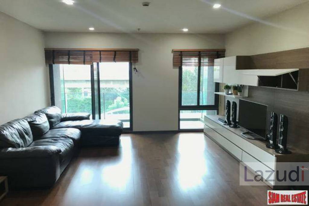 Noble Remix | Spacious Two Bedroom Condo within Walking Distance to BTS Thong Lo