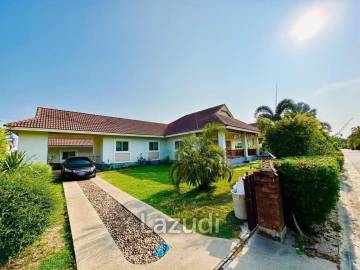 SMART HOUSE VILLAGE 2 : 3 bed specious landscape house