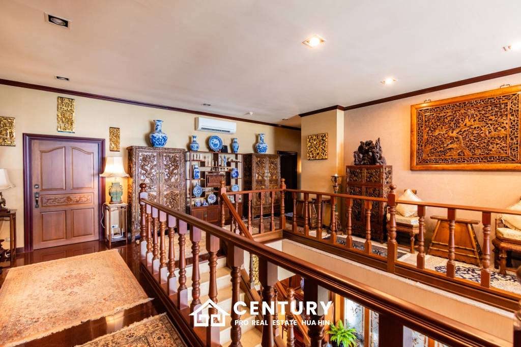 BAAN LONSAI : Panoramic Seaview Penthouse Duplex Condo in Khao Takiab area