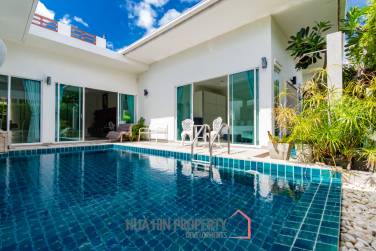 SIVANA GARDENS:  Modern 2 Beds Pool Villa with Mountain views