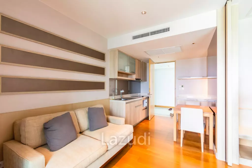 AMARI RESIDENCE HUA HIN : 1 bed corner top floor condo