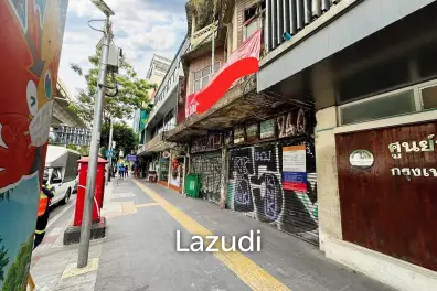 Sukhumvit 30 Shophouse for Sale/Rent - Prime Location Near BTS Phromphong