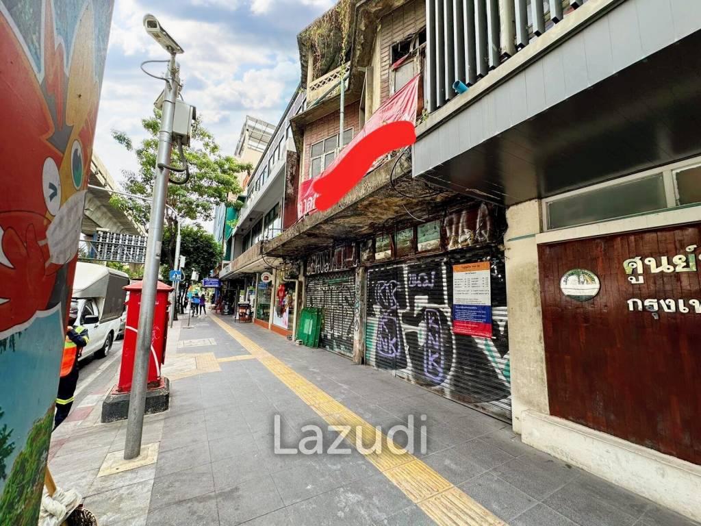 Sukhumvit 30 Shophouse for Sale/Rent - Prime Location Near BTS Phromphong