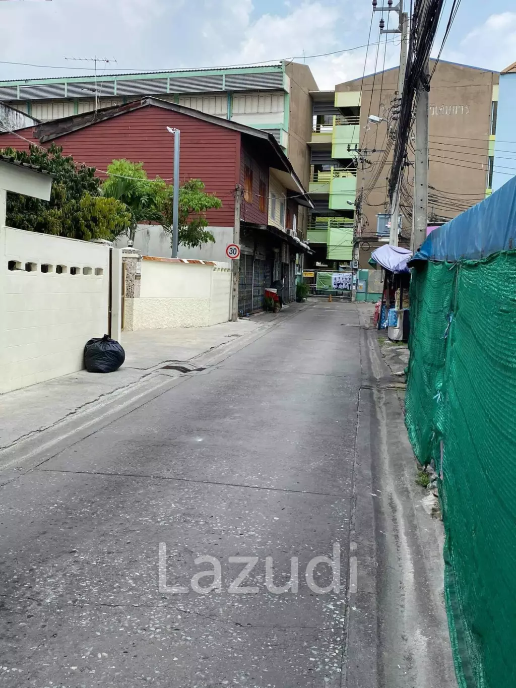 2 storey townhouse for sale in Siriraj district