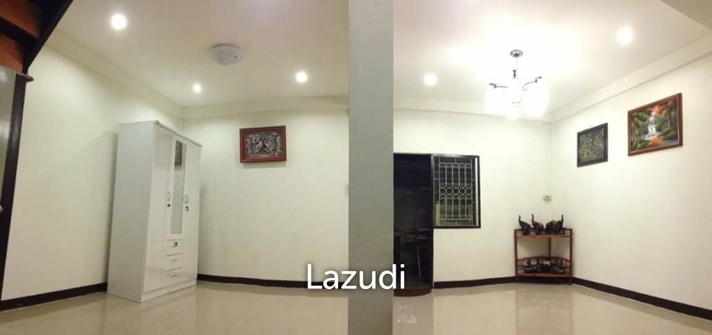 Twin houses near the electric train 500 meters, comfortable, safe, close to the market.