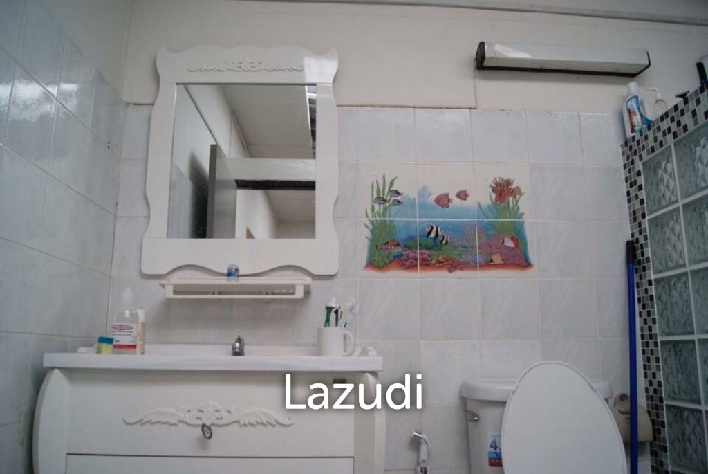 Twin houses near the electric train 500 meters, comfortable, safe, close to the market.