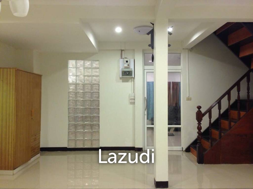 Twin houses near the electric train 500 meters, comfortable, safe, close to the market.